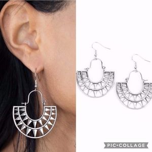 🐾 Solar Surge 🐾